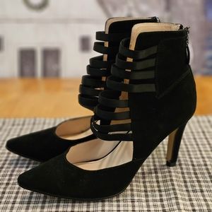 Michael by Michael Shannon black point toe heels. Woman's size 7 1/2.